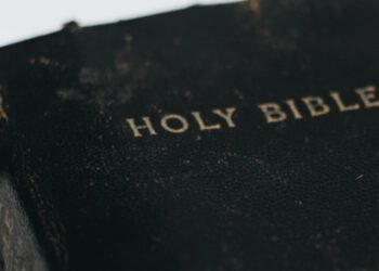 4 Biblical Dad and mom Who Seemingly Made Colossal Errors