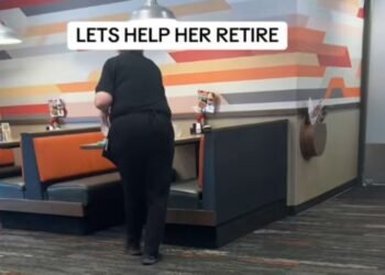 A Stranger Helped an 81-Yr-Outdated Server Who May Not Retire