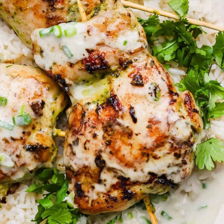 Inexperienced Curry Rooster Skewers – Match Foodie Finds
