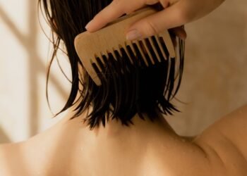 SPF Hair Care: Shield Your Scalp & Summer time Strands