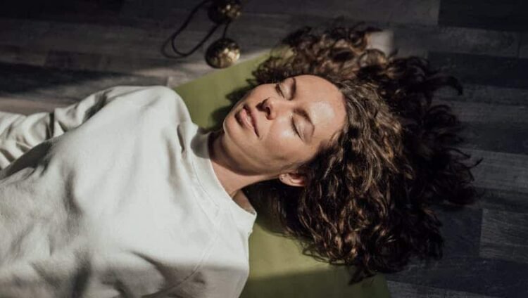 60 Therapeutic Quotes for Discovering Power and Resilience