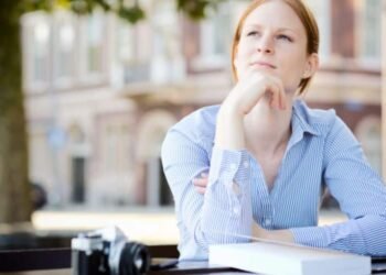 60 Empowering Mindset Quotes to Ignite Constructive Change