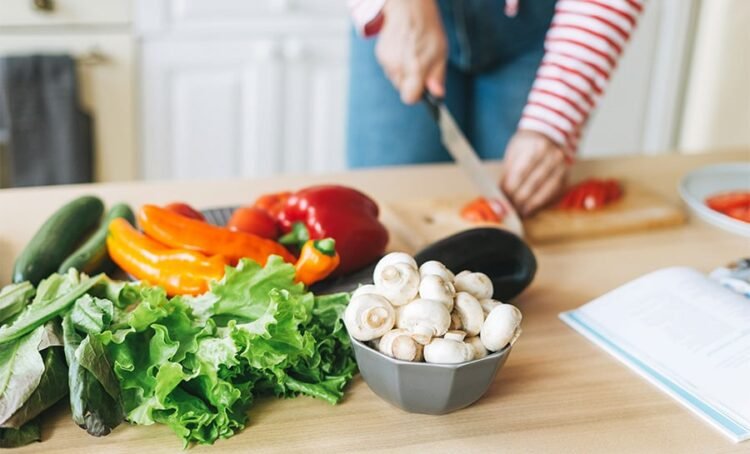 5 Essential Antioxidants for Your Food regimen (And Well being)