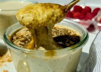 Blended Pistachio In a single day Oats – Match Foodie Finds