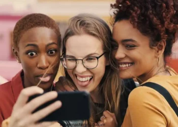 Why Individuals Who Act Pleasant Could Be Extra Harmful Than You Suppose