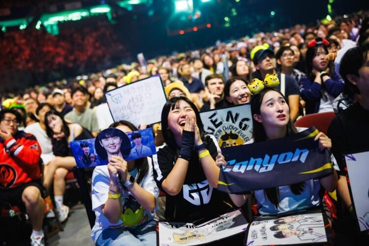 It is bizarre that esports is segregated by gender
