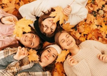 35 Quick Humorous Fall Quotes That Will Make You Smile