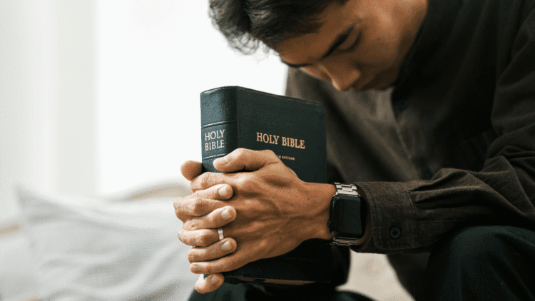 15 Bible Verses About Trusting God When Life Will get Laborious |