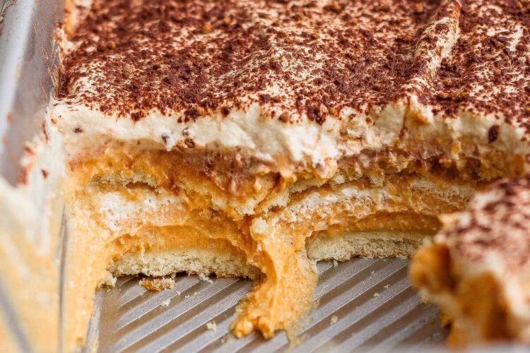 Pumpkin Tiramisu (Tasty Fall Dessert!)