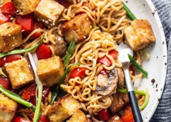 Crispy Tofu Stir Fry with Veggies & Noodles