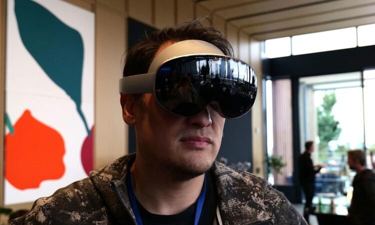 Samsung’s Galaxy XR enters the chat