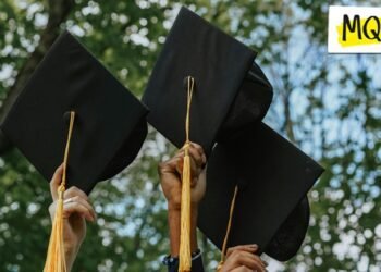 International Insights into Pupil Psychological Well being Trajectories