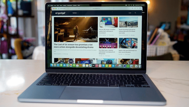 Apple’s MacBook Air M4 drops to an all-time-low worth forward of Black Friday