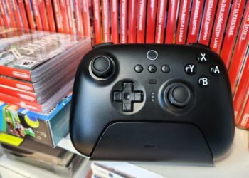 The 8Bitdo Final Controller is 39 % off for Black Friday