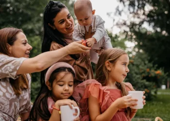 The Journey of Mixing Households