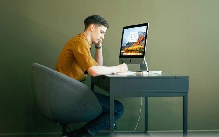 Office Wellbeing in This Digital Age: Aware Steering for Digital Fatigue and Burnout