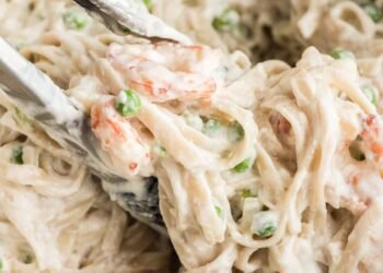 Straightforward Cottage Cheese Alfredo with Shrimp (20 Minutes)