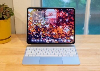 An Apple duo, Sennheiser HDB 630, Lenovo Legion Go 2 and extra