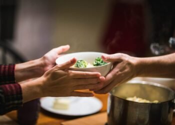 Thanksgiving All 12 months Lengthy: 5 Easy Gratitude Practices for Every day Life