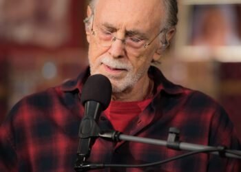 Pilgrim Coronary heart with Krishna Das – Ep. 187 – 50 Years of Devotion – Be Right here Now Community 2025
