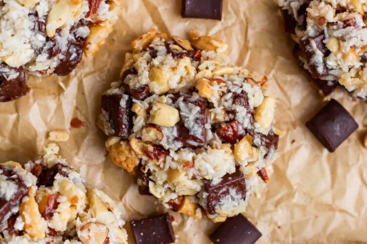 Magic Cookie Recipe (Straightforward, Smooth & Chewy Cookies)