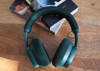 Fairphone updates its over ear headphones with higher sound