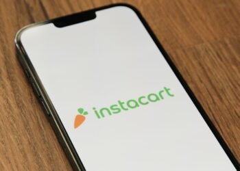 Instacart sues New York Metropolis over minimal pay, tipping legal guidelines