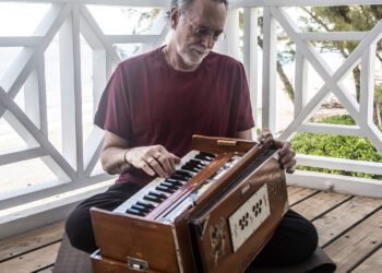 Pilgrim Coronary heart with Krishna Das – Ep. 188 – Struggling & Self-Created Tales – Be Right here Now Community 2026