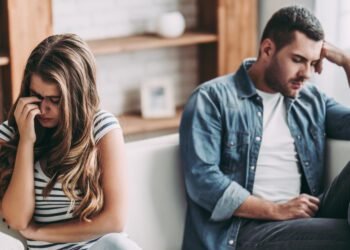 5 Warning Indicators That You are Married to a Narcissist