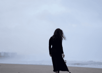 9 Indicators You are an Previous Soul (And Why It is a Stunning Factor) |