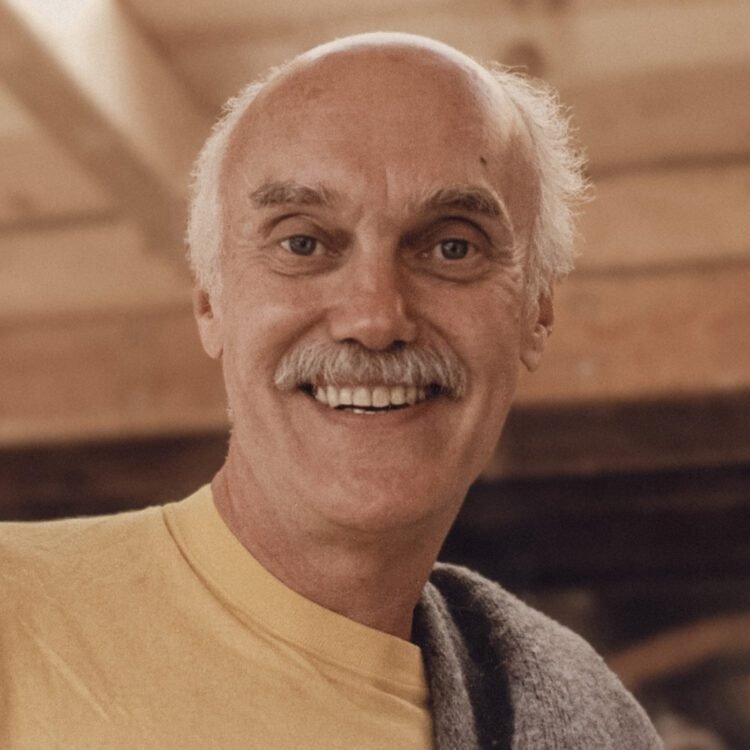 Ram Dass – Right here and Now – Ep. 296 – The Delight of Simplicity feat. Daniel Goleman – Be Right here Now Community 2026