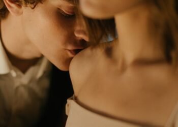 Actual Discuss on Relationship and Relationships