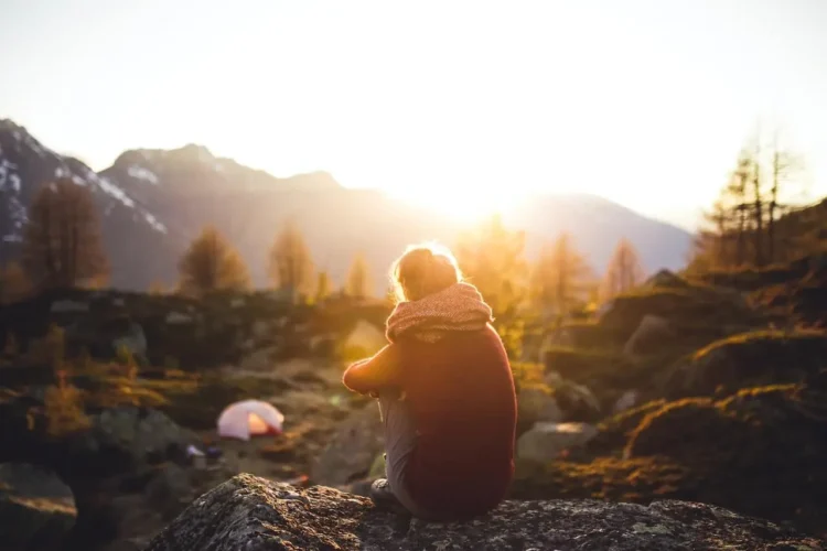 What’s Dopamine Fasting & Can it Assist Your Mind Calm Down?