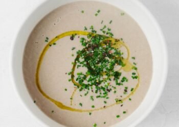 Velvety Vegan Cream of Mushroom Soup