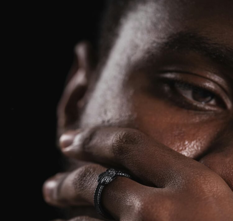 Lived expertise of racism in unbiased educational examine within the UK