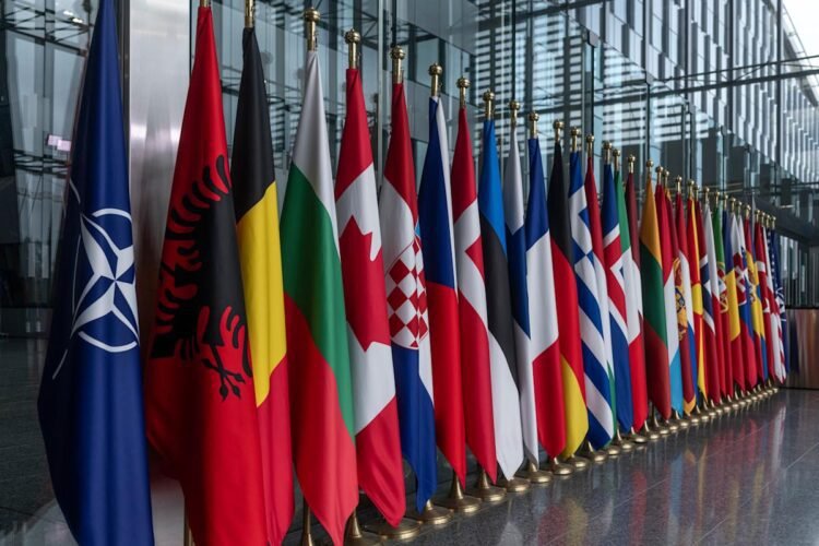 NATO approves the iPhone and iPad for categorised use