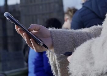 iFi’s new GO Hyperlink 2 DAC is an inexpensive method to reap the lossless advantages of your Spotify plan