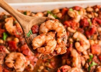 Mediterranean Shrimp Recipe (One Pot, Baked)