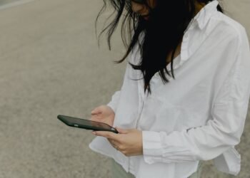 Put the Cell Telephone Down at These Key Instances, This is Why