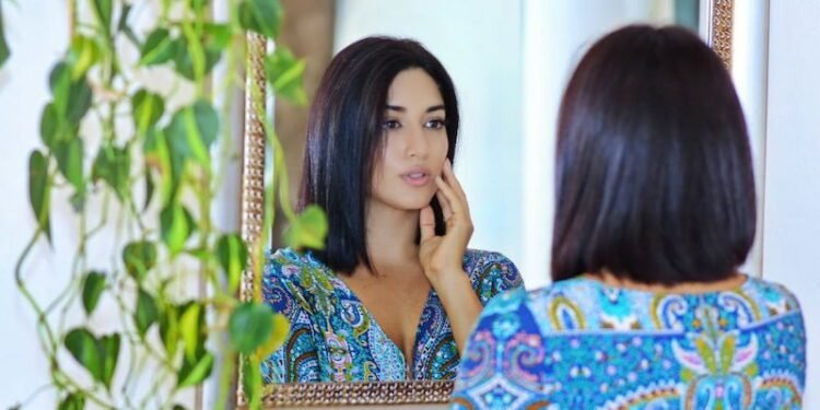 Impostor Syndrome and Self-Esteem: How They Relate