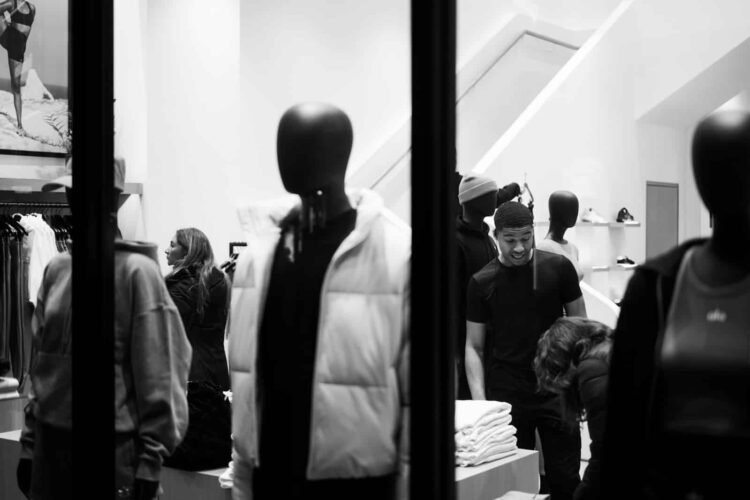 4 Main Challenges In Retail Enterprise And How Entrepreneurs Can Overcome Them