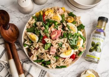 Tuna Pasta Salad (Niçoise Type, Simple 20 Minute Meal)