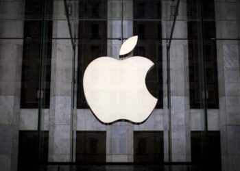 Three YouTubers accuse Apple of unlawful scraping to coach its AI fashions