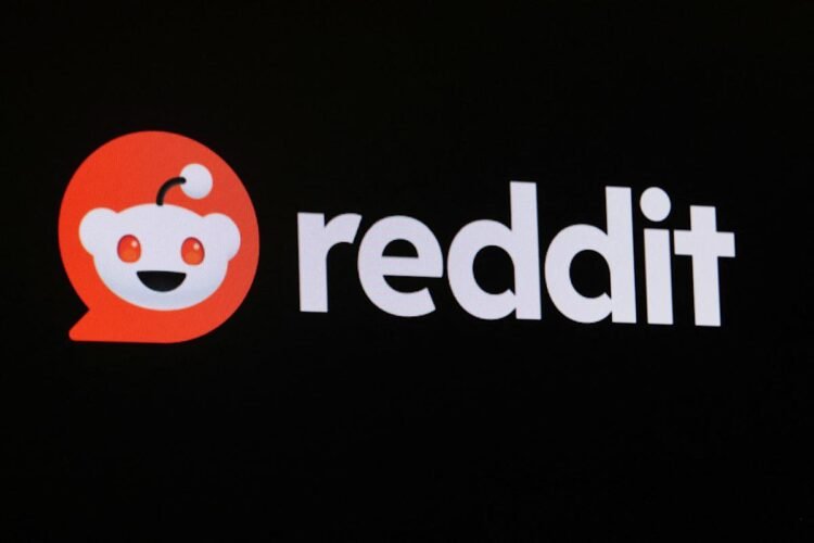 The US authorities desires Reddit to snitch on one among its customers by way of a grand jury