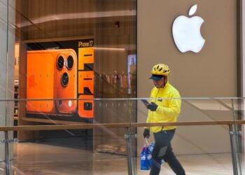 Apple’s foldable iPhone is reportedly liable to delay