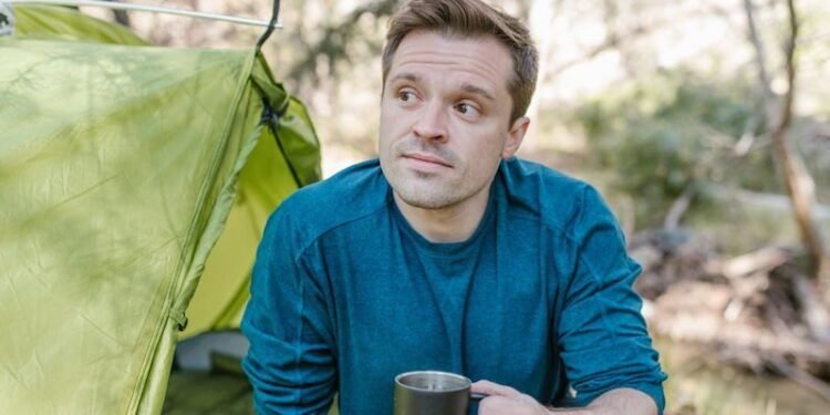 Avoidant Attachment Type in Adults: Indicators & Interventions