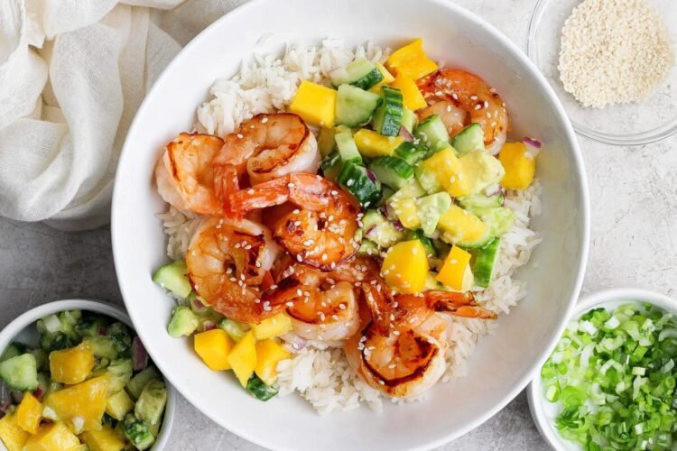 Scorching Honey Shrimp Bowls (Straightforward Dinner Thought!)