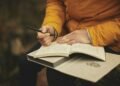 5 Considerate Journal Prompts to Assist You Uncover Who You Are