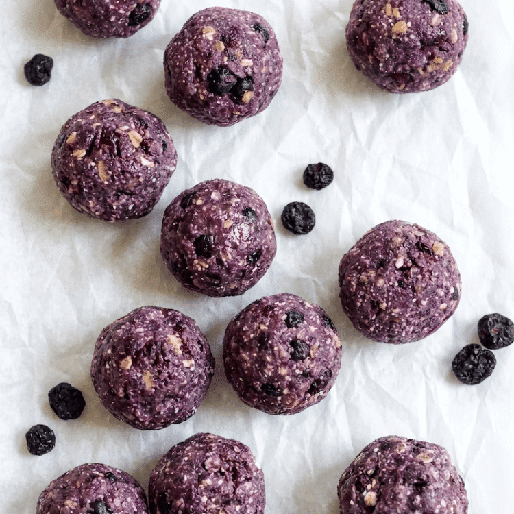 Blueberry Oat Bites [vegan + gluten-free] • Wholesome Helper