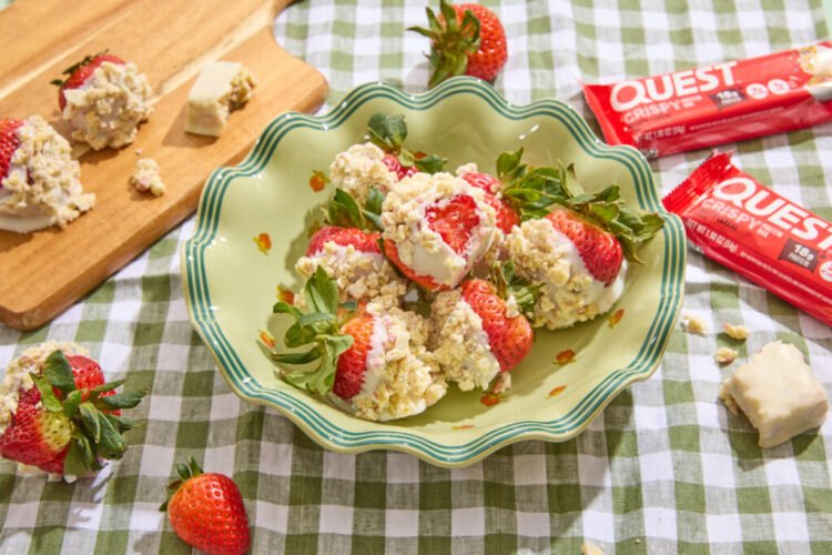 Crispy Fruity Cereal White Chocolate Dipped Strawberries Recipe